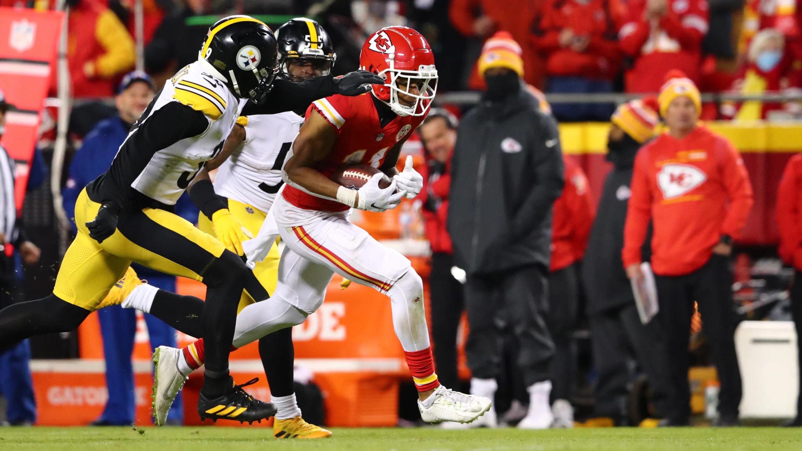 Steelers' Vince Williams Nearly Made Tyreek Hill Quit After Massive Hit
