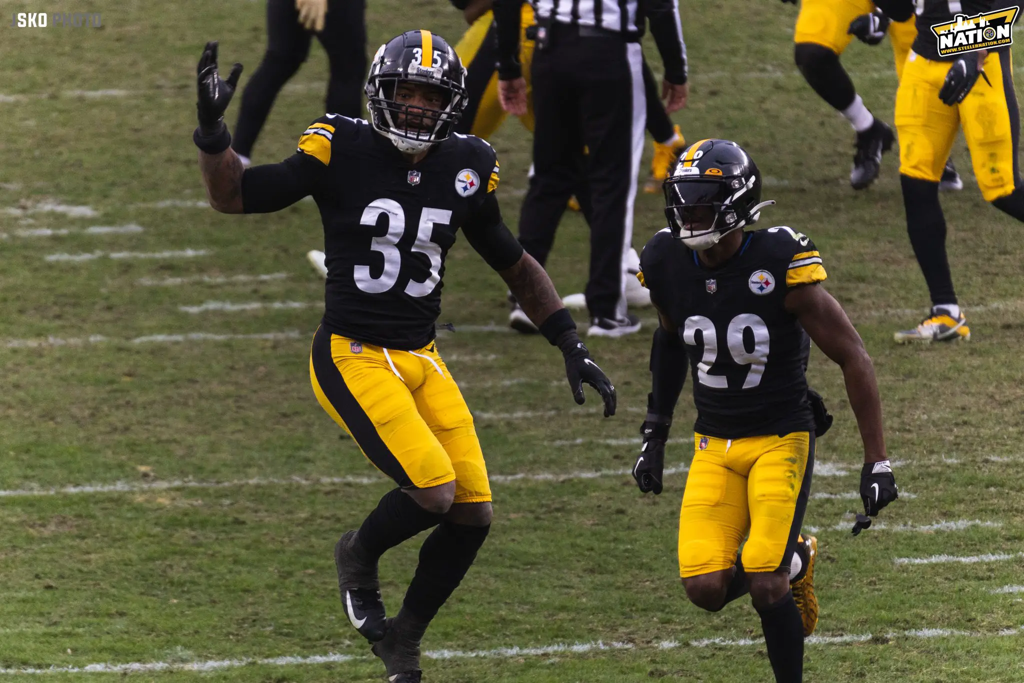 Steelers CBs Levi Wallace and Arthur Maulet