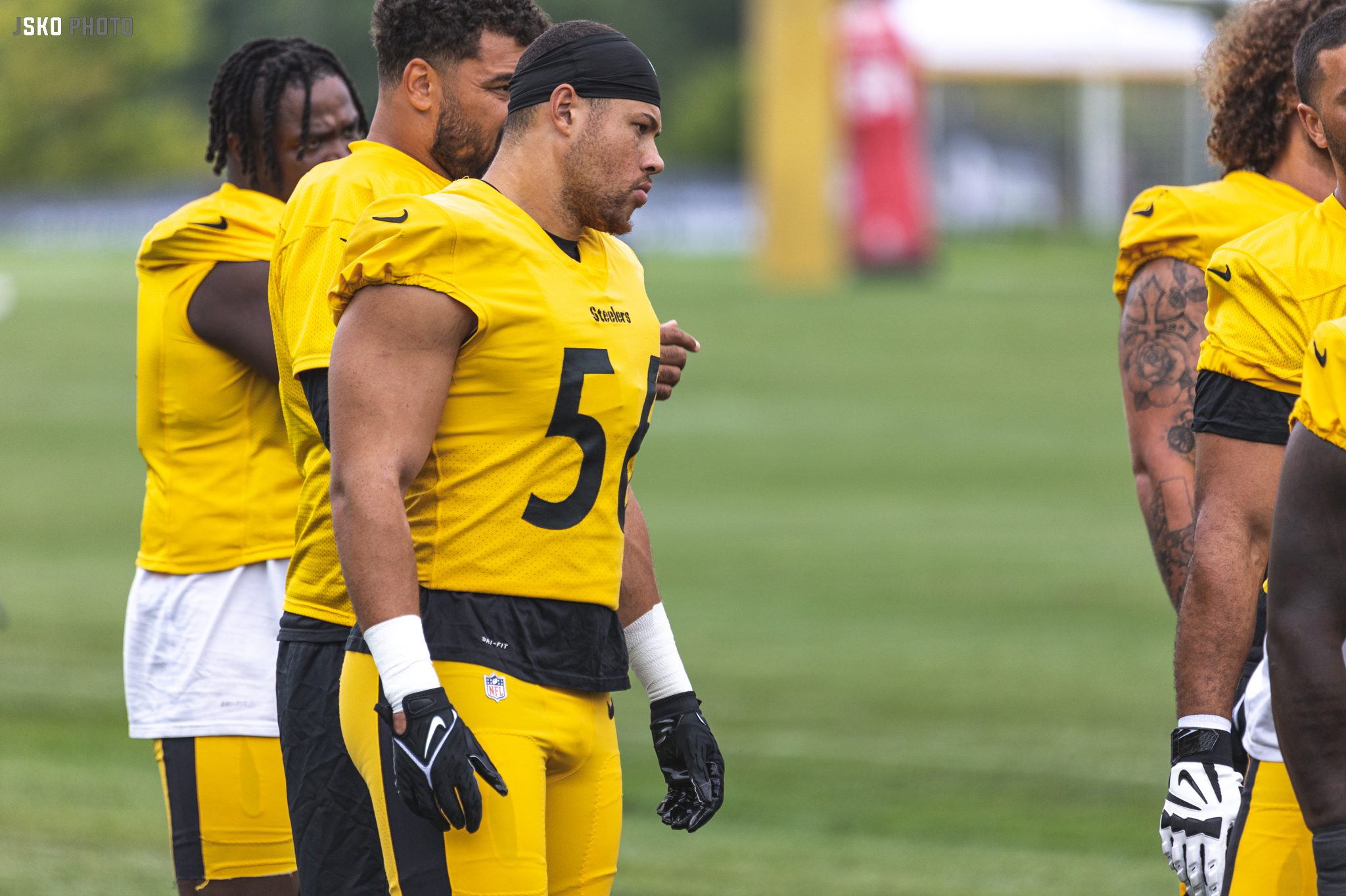 aaron donald yellow jersey