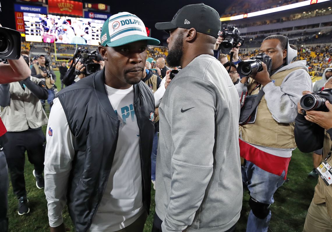 Steelers Tomlin and Flores