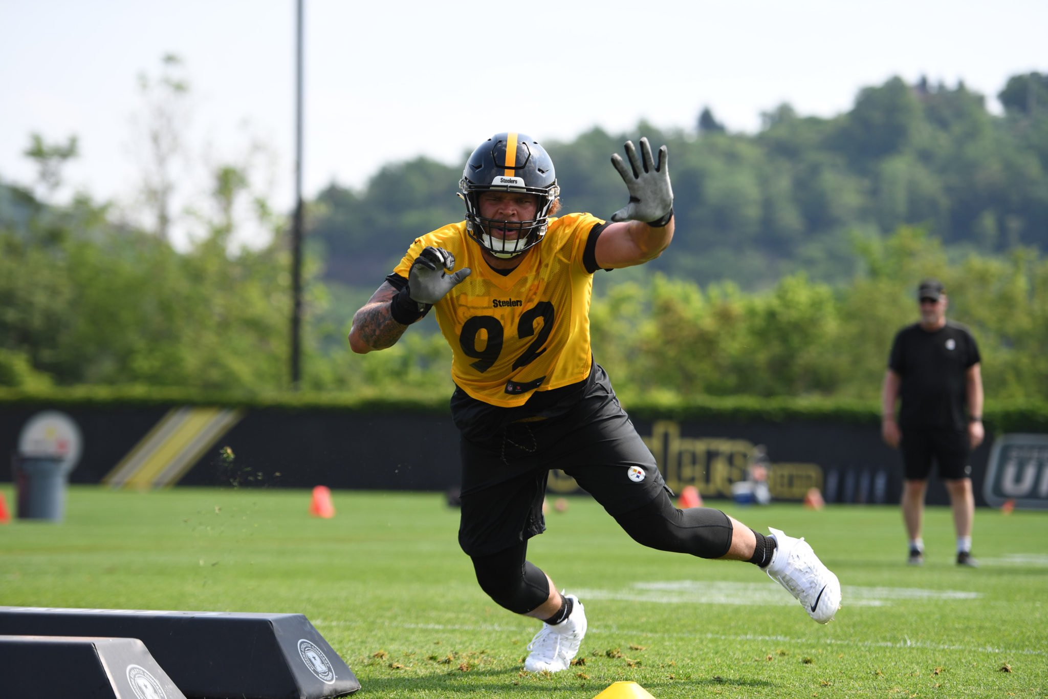 Steelers Isaiahh Loudermilk