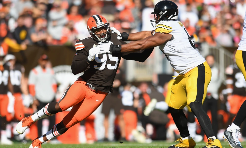 Steelers' TJ Watt's Production Ignored By PFF With Plans To Award Myles