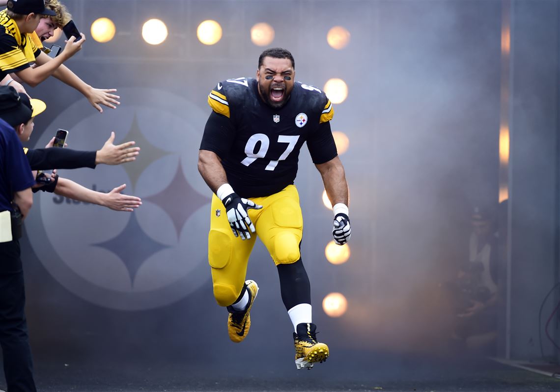 Jason Mackey'S In Depth Look At Cam Heyward'S Social Interactions - jdie10z