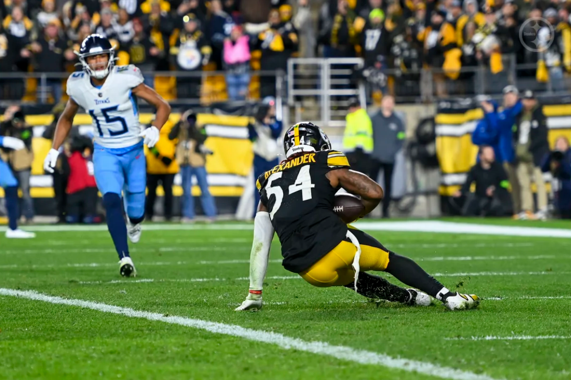 Steelers' Free Agent Kwon Alexander Works Out For First Time Since Injury
