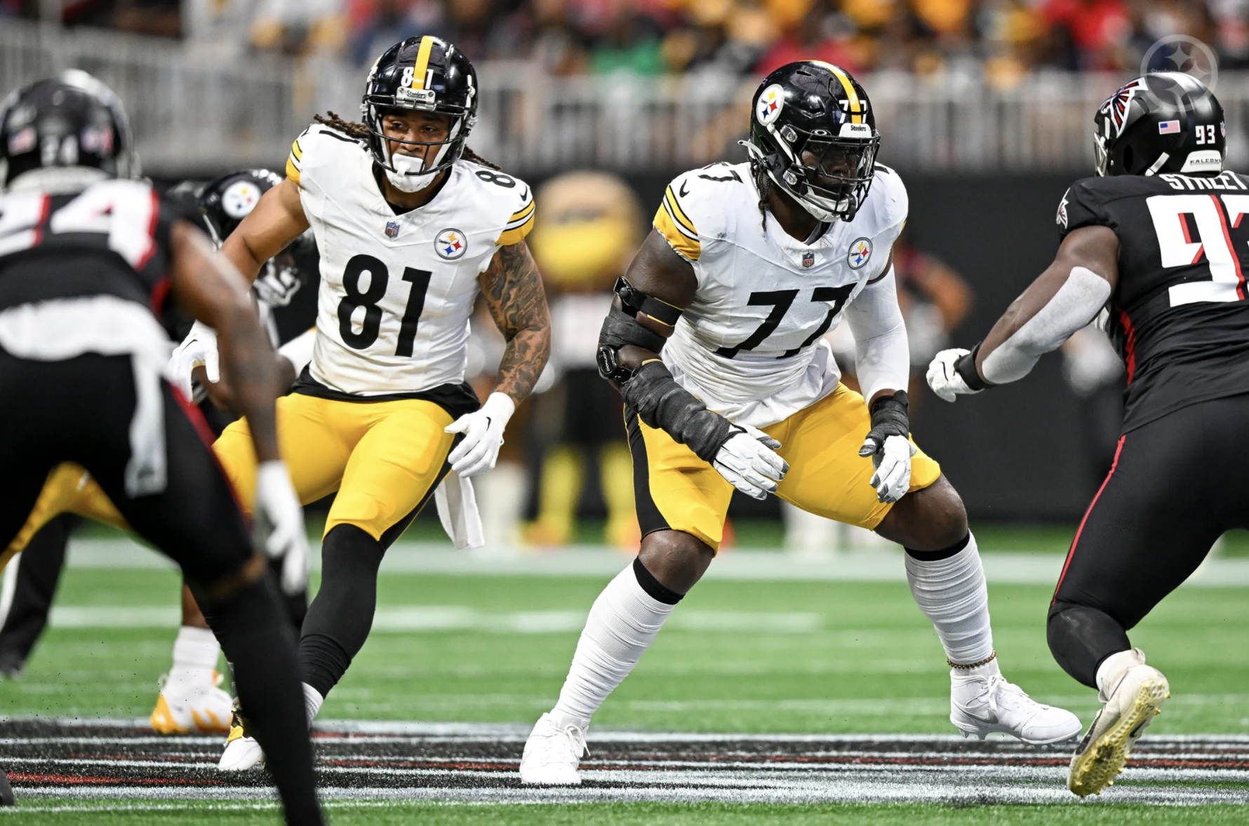 Former Steelers Defensive Lineman Accuses Broderick Jones Of Being