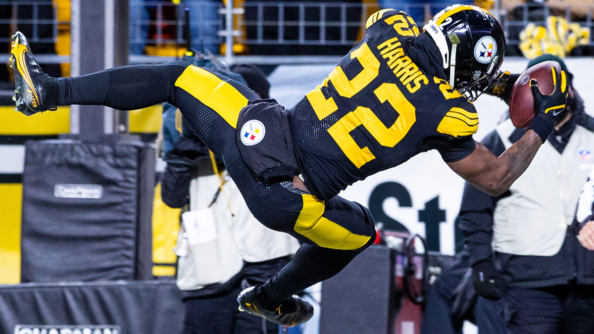 Steelers ThirdYear Running Back Najee Harris Is Poised For His Best Season In 2023 Behind A