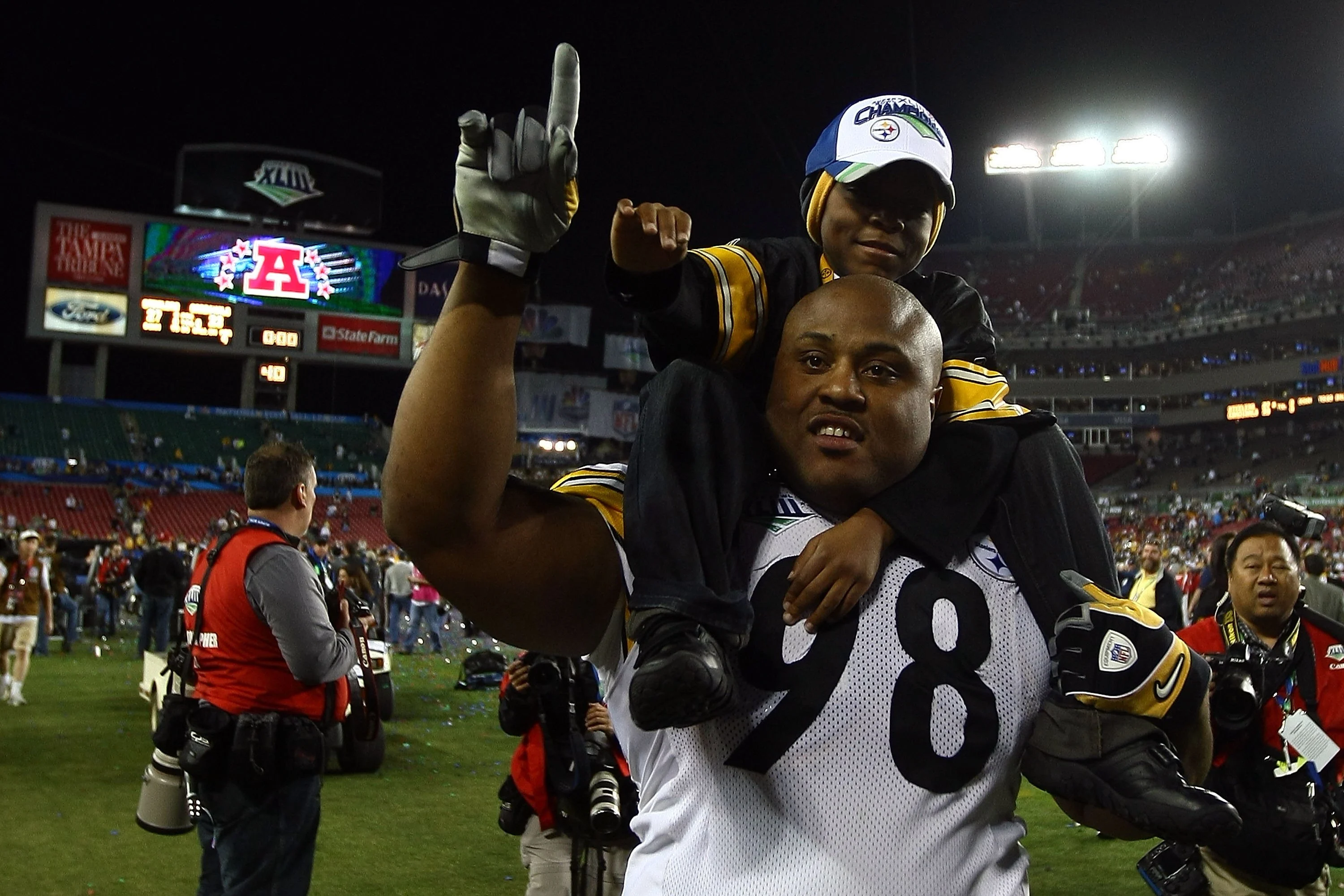 steelers-long-time-impenetrable-force-casey-hampton-never-took-fat