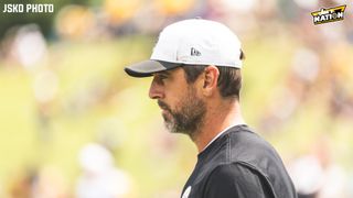 Steelers' Aaron Rodgers Is Already Dealing With The Same Exact Problem As He Did In 2025 (Steelers News). Photo by Jordan Schofield / SteelerNation (X: @JSKO_PHOTO)