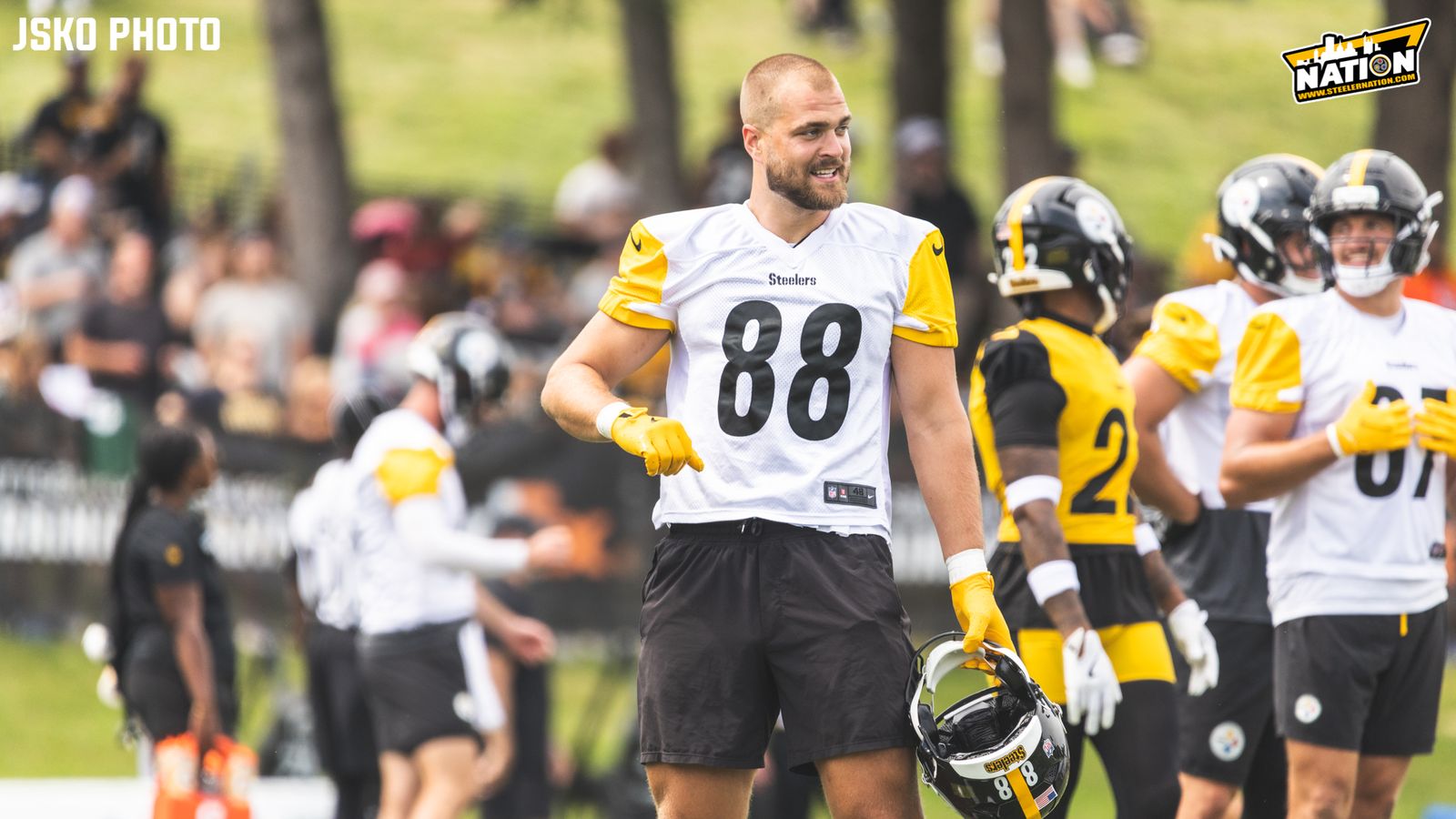 "Little Details": Steelers' Pat Freiermuth Insists Teammates Must Reflect On Their Processes (Steelers News). Photo by Jordan Schofield / SteelerNation (X: @JSKO_PHOTO)
