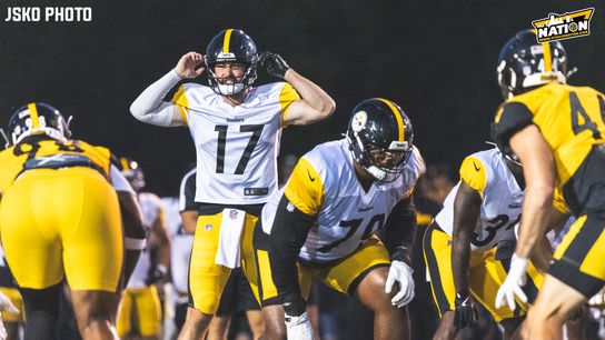 Steelers Skylar Thompson Steelers Skylar Thompson