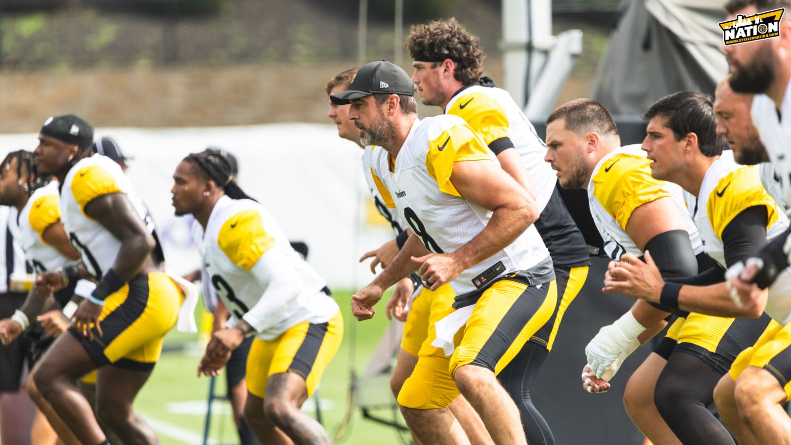 Steelers' Aaron Rodgers Detailed Why This 1 Exercise Is Really Important (Steelers News). Photo by Jordan Schofield / SteelerNation (X: @JSKO_PHOTO)