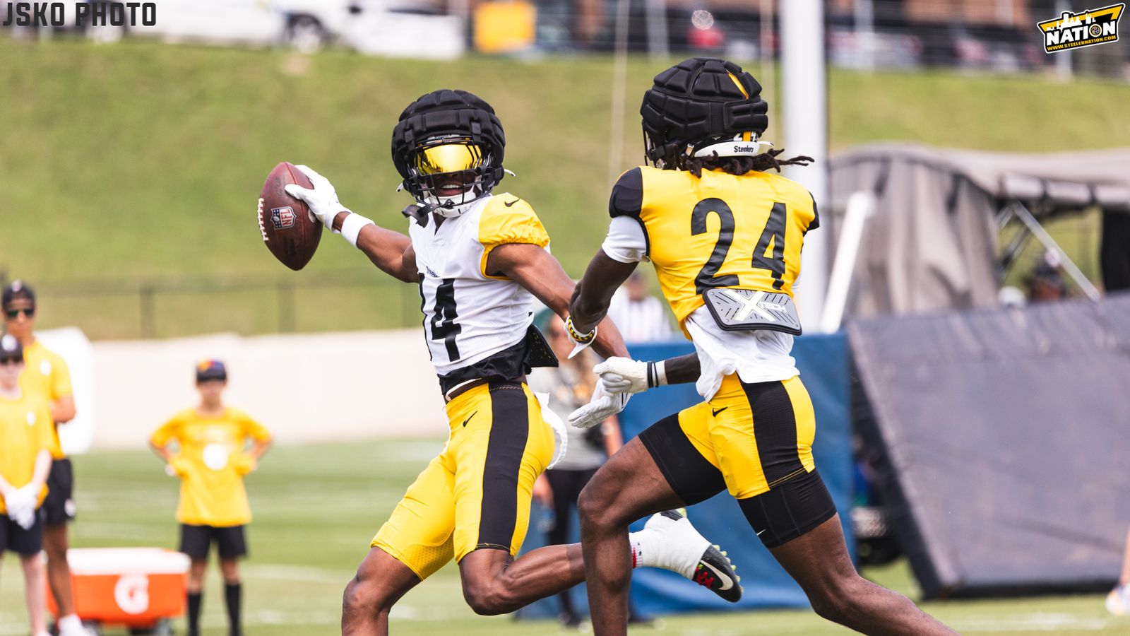 Steelers' Magnificent George Pickens Explains 1-Handed Grabs With A ...