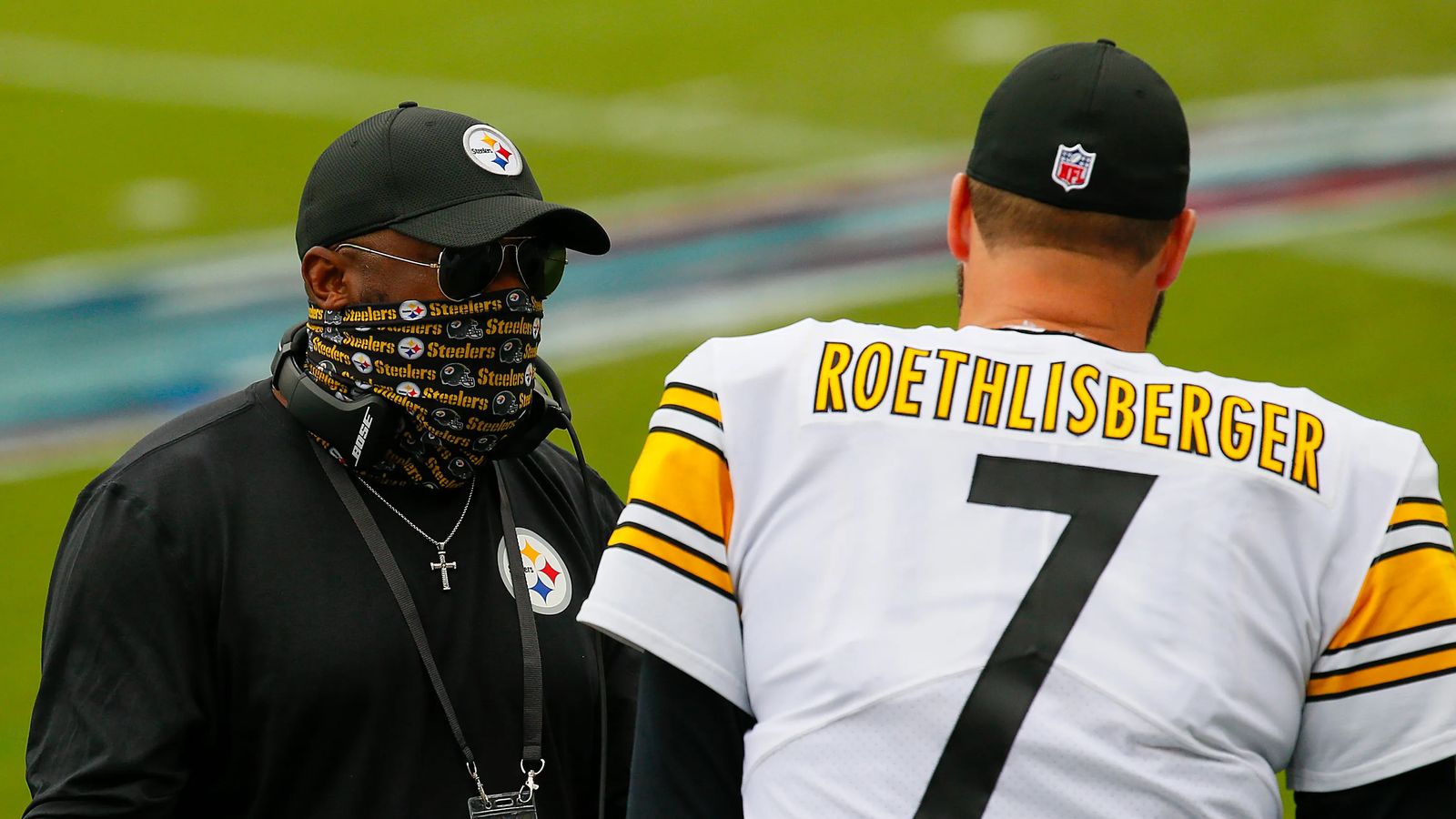 Ben Roethlisberger Gives Steelers Fans Severe Wake Up Call: “Scratching My Head” (Steelers News). Photo by Frederick Breedon / Getty Images