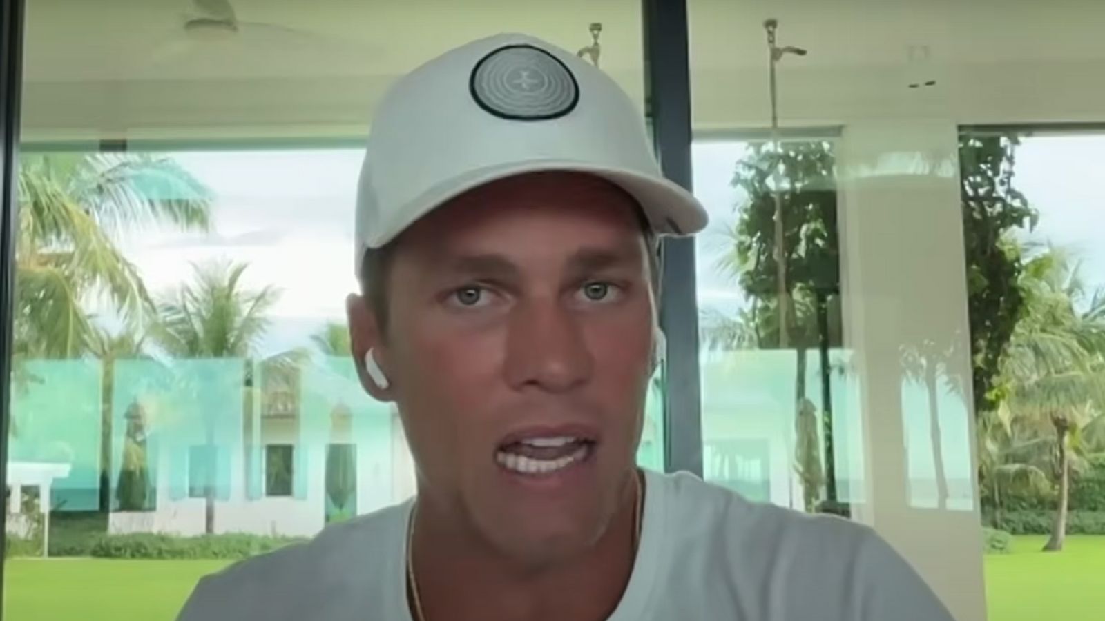 Steelers' Aaron Rodgers Receives Interesting Message From Tom Brady (Steelers News). Photo by YouTube / Pro Football Focus