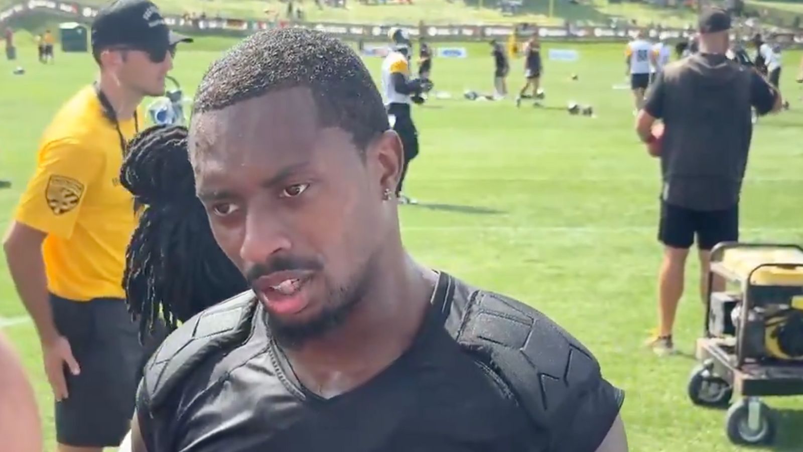 Steelers' DeShon Elliott Confident Chemistry Is Growing In Revamped Secondary (Steelers News). Photo by Chris Adamski / X 