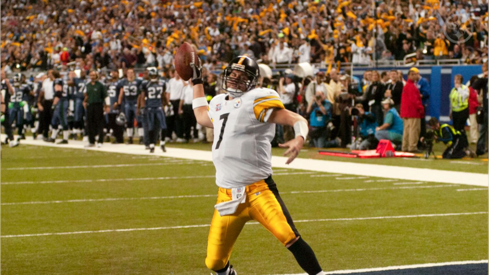 Steelers' Ben Roethlisberger Presents 1 Bold Question About An Interesting Roster Decision For 2026 (Steelers News). Photo by Mike Drazdzinski / Pittsburgh Steelers