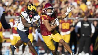 Sensational Steelers Draft Target May Fall Into Pittsburgh's Lap (Steelers News). Photo by Gina Ferazzi / Los Angeles Times