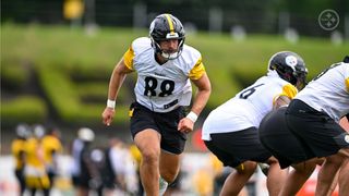 New Steelers HC Mike McCarthy May Have Just Completely Solidified Who Pittsburgh's TE3 Is For 2026 (Steelers News). Photo by Jordan Perez / Pittsburgh Steelers
