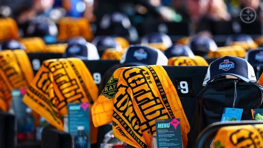 Steelers Need To Worry About Being Left Behind As Dysfunction May Get Exposed (Steelers News)