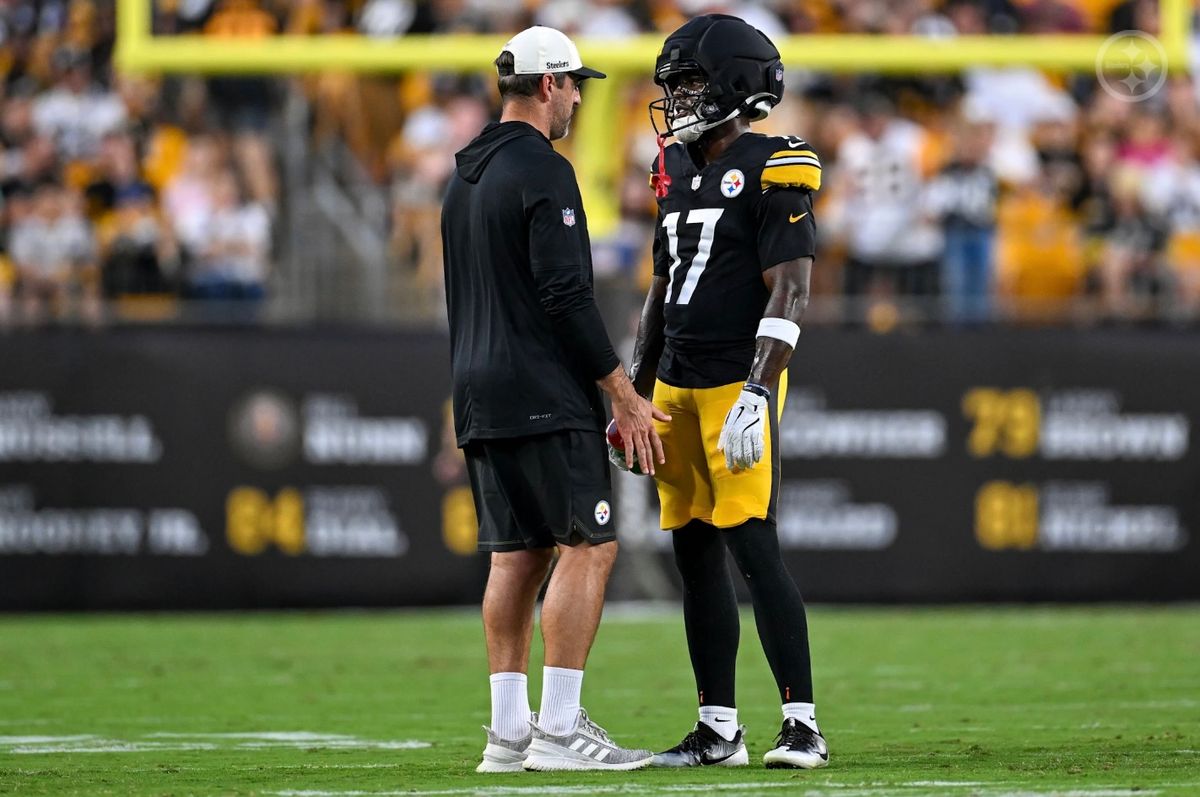 Steelers' Aaron Rodgers