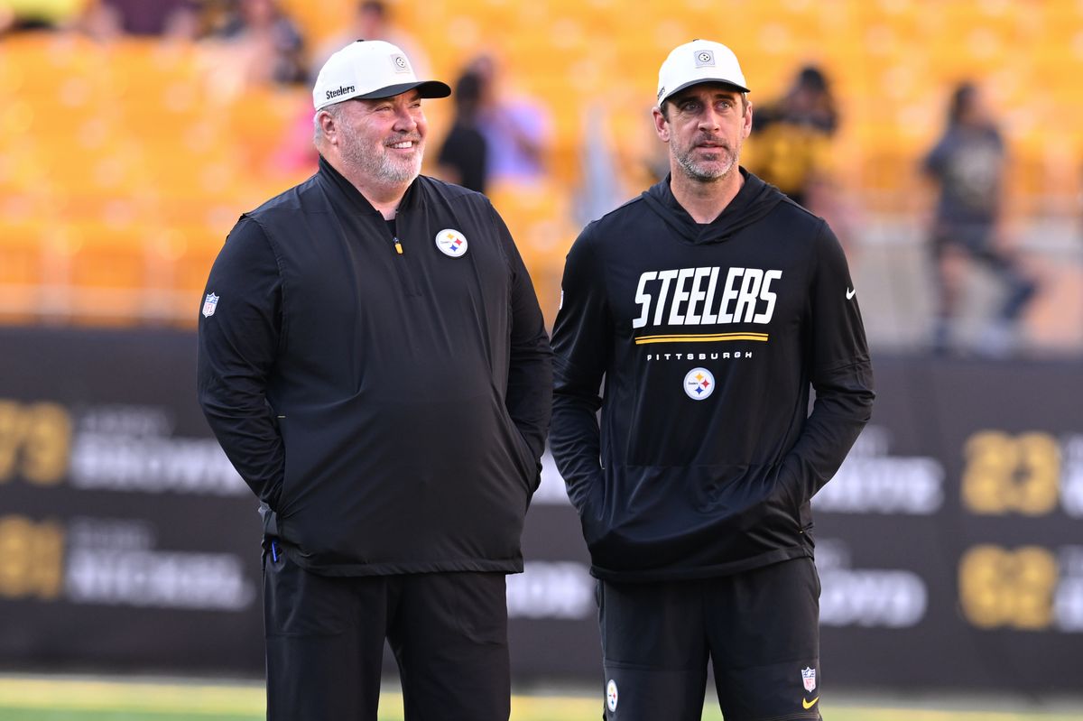 Steelers' Aaron Rodgers Steelers' Aaron Rodgers