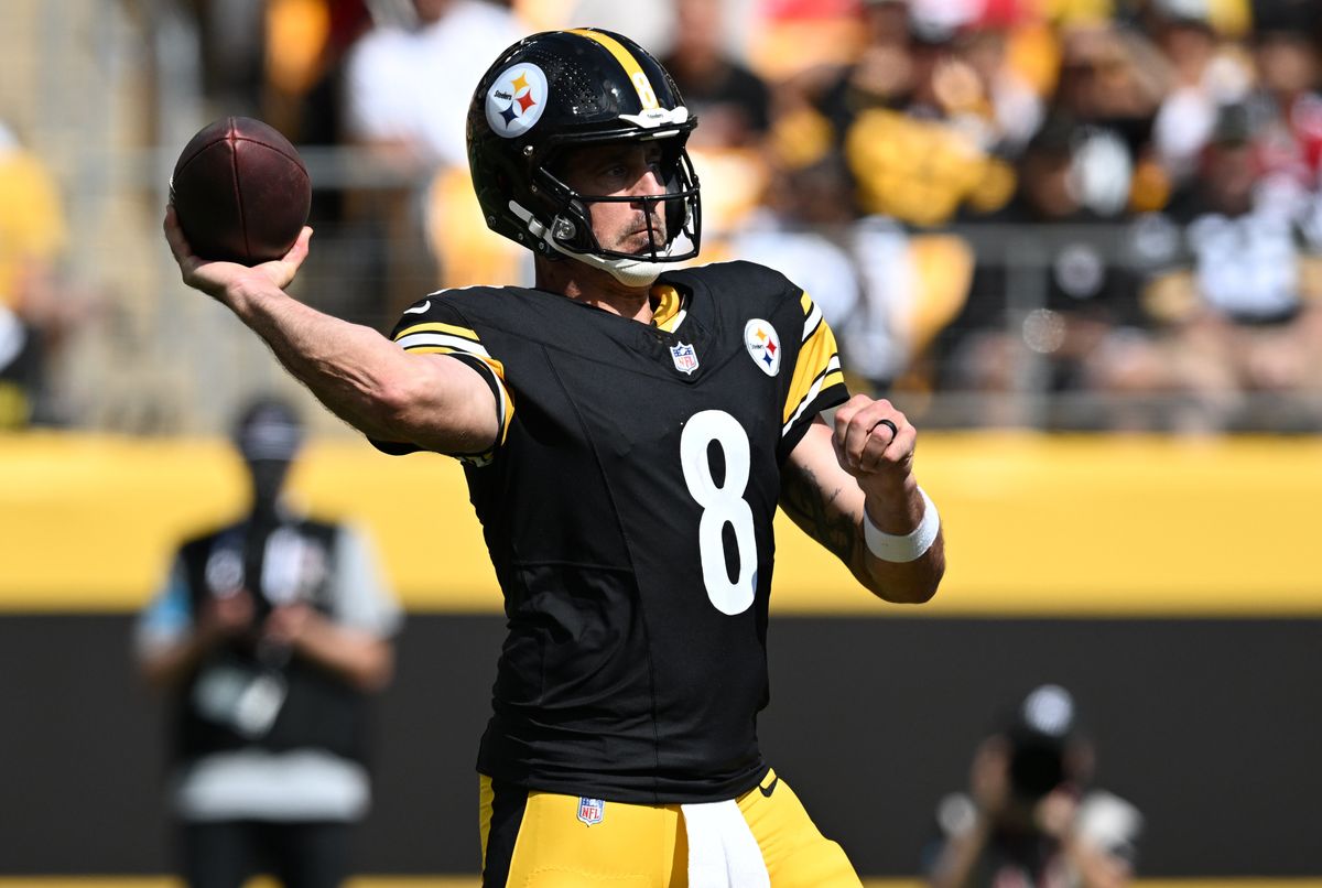 Steelers' Aaron Rodgers Steelers' Aaron Rodgers