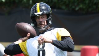 Steelers' Hopes For The 2026 Season Get Completely Trashed As Aaron Rodgers Is Blamed For Offensive Issues (Steelers News). Photo by Charles LeClaire / Imagn Images