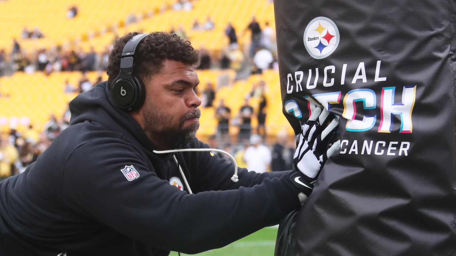The Truth Is Revealed Behind Steelers And Cam Heyward's Contract Debacle (Steelers News). Photo by Charles LeClaire / Imagn Images