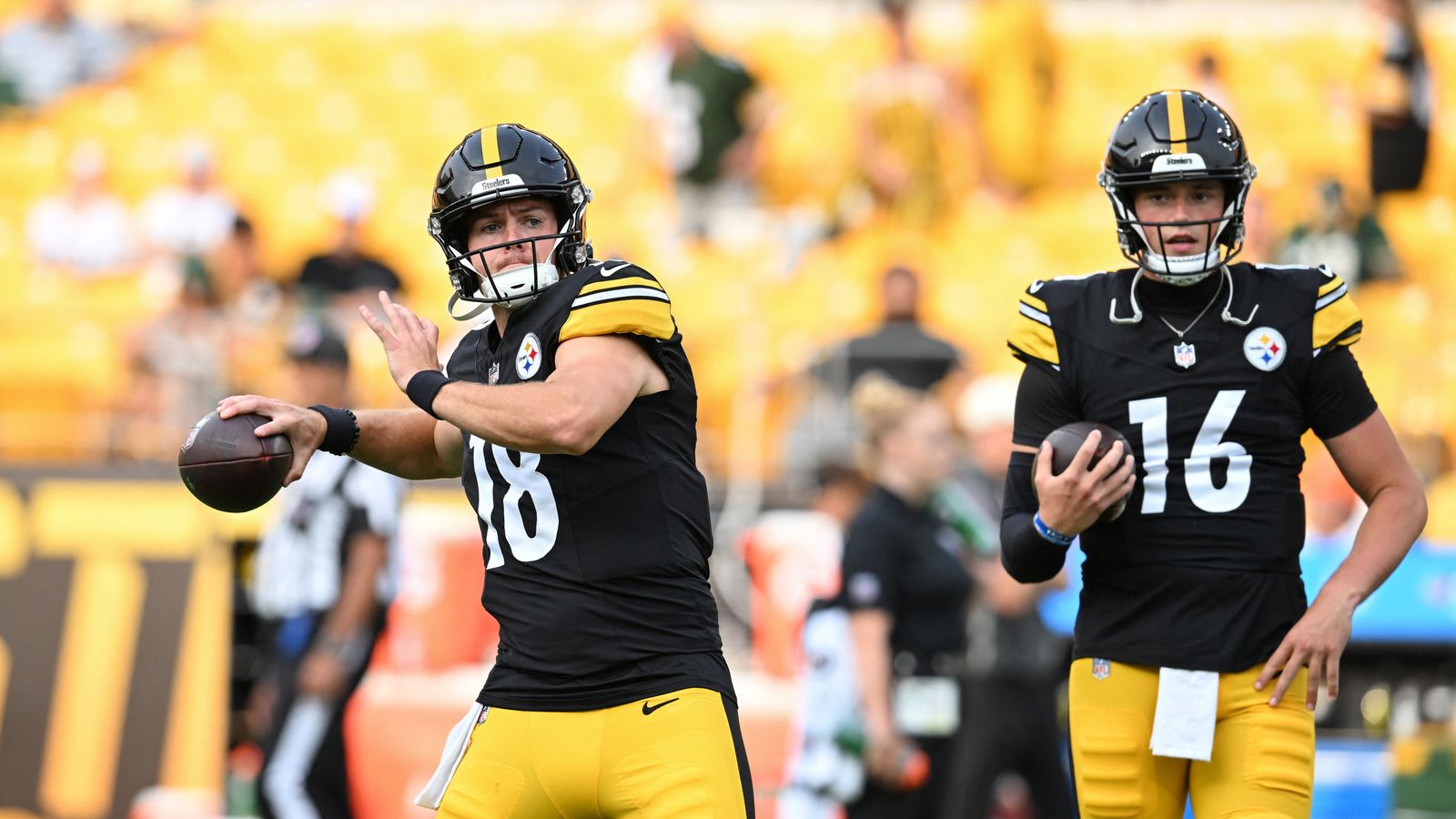 Steelers Get Sneak-Peek At Future QB Plans As Organization Looks Ahead (Steelers News). Photo by Barry Reeger / Imagn Images