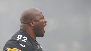 James Harrison Drops Repulsive Truth About Steelers' "Disrespectful" Contract Offers (Steelers News). Photo by Charles LeClaire / Imagn Images