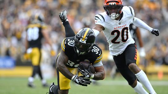 Jaylen Warren Explains Bizarre Play From The Steelers' Victory Over The Bengals (Steelers News)