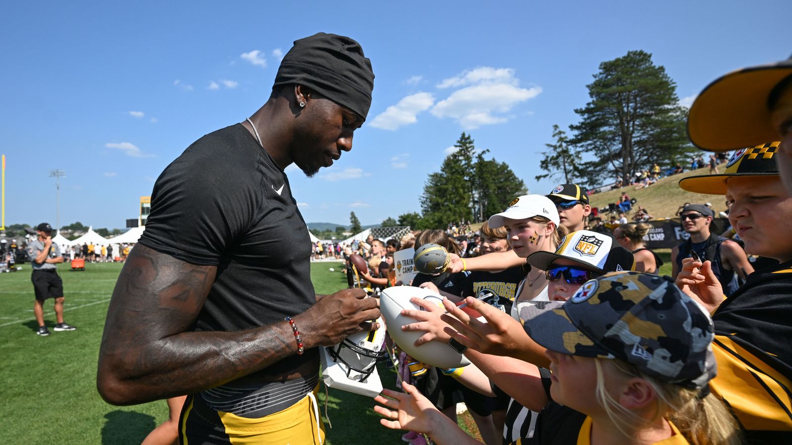 Behind The Scenes Details Of Steelers' Negotiations With Joey Porter Jr On Game Day Are Exposed (Steelers News). Photo by Barry Reeger / Imagn Images