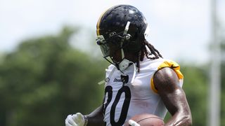 Steelers Hear Staggering Confidence From Kaleb Johnson After Rough Rookie Season  (Steelers News). Photo by Charles LeClaire / Imagn Images