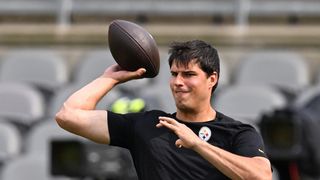 Fans Have Mason Rudolph Trade Scenario Detailed As Steelers Face Crowded QB Room (Steelers News). Photo by Barry Reeger / Imagn Images
