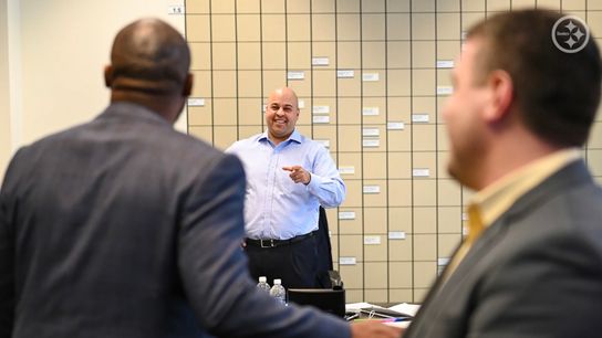 Latest Poll From His Peers Exposes Horrific Decision From Steelers' Omar Khan (Steelers News)