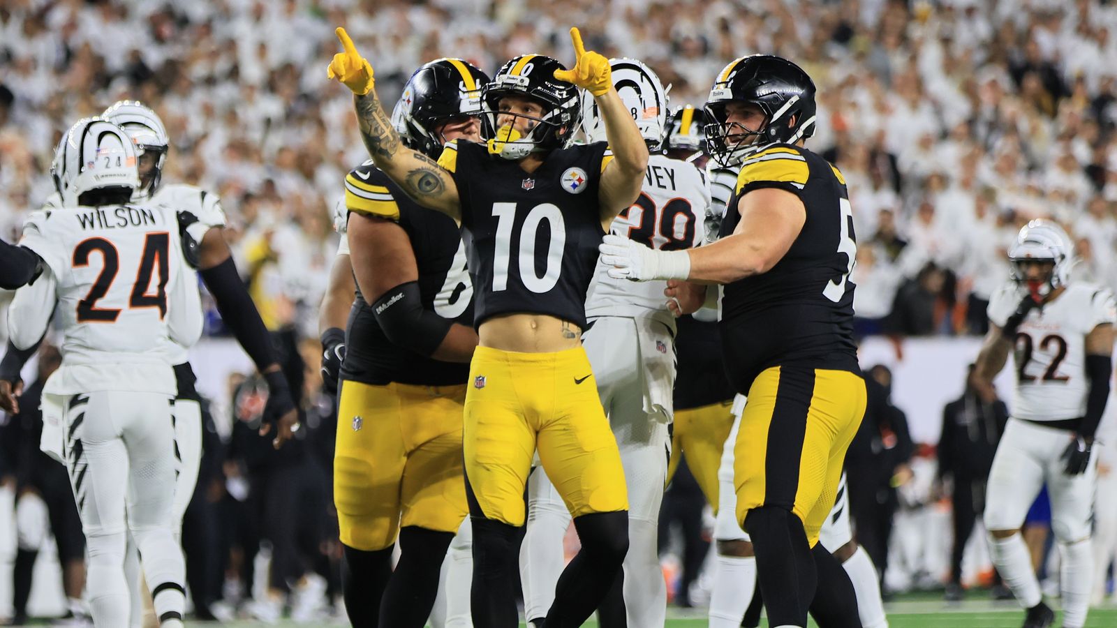 Leaked Reason For Roman Wilson's Lack Of Opportunities Should Bother Steelers Fans (Steelers News). Photo by Katie Stratman / Imagn Images