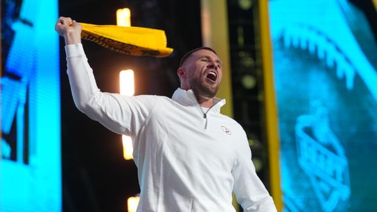 Steelers' TJ Watt Warned About Potential Bounce-Back Season: "He Better". Photo by Kirby Lee / Imagn Images