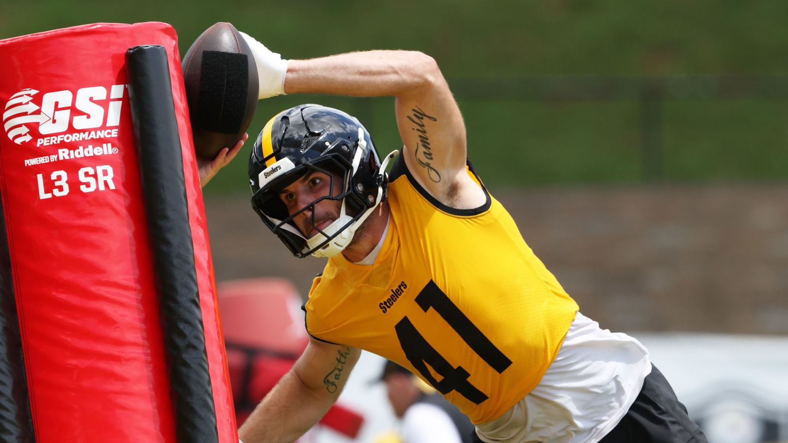 Steelers Linebacker Payton Wilson's Alarming Flaws Could Come To Light In 2026 (Steelers News). Photo by Charles LeClaire / Imagn Images