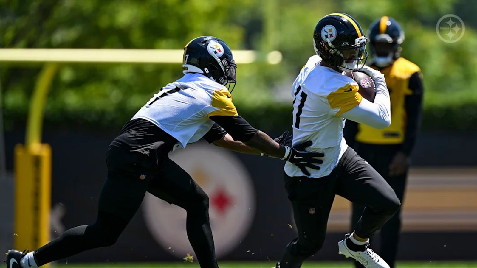 Steelers Insider Believes New Wide Receiver Core Changes Everything For Aaron Rodgers (Steelers News). Photo by Alysa Rubin / Pittsburgh Steelers