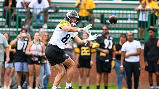 Steelers' Offense Is Continuing To Build Legitimate Chemistry: "Everyone Is Buying In" (Steelers News)