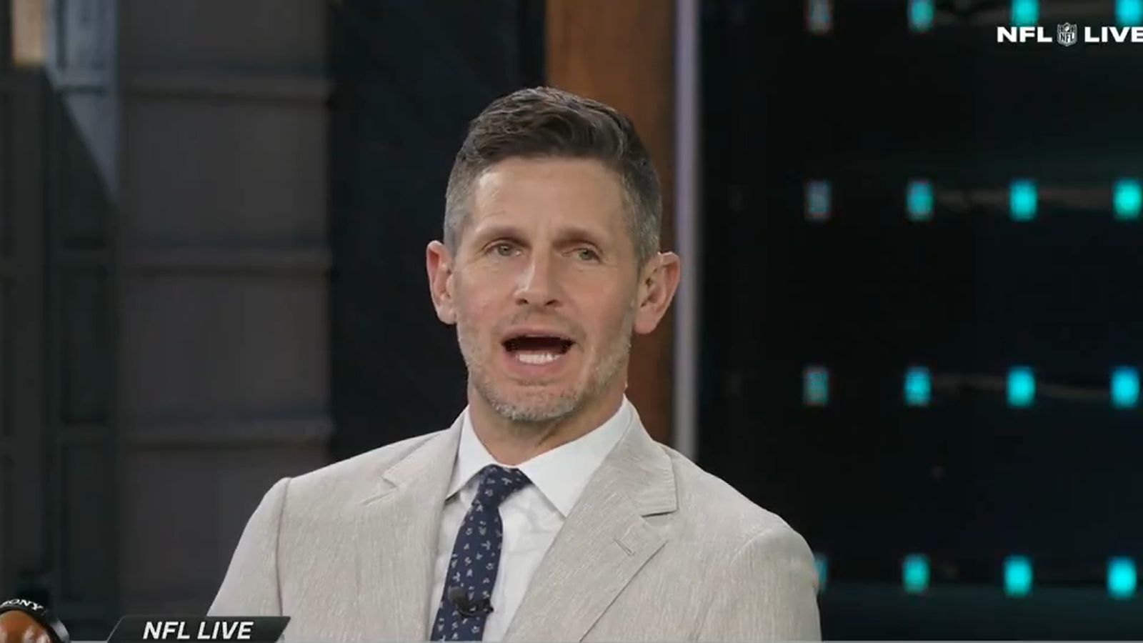 Steelers' Head Coach Candidate Receives Huge Endorsement: "Sign Me Up" (Steelers News). Photo by X: @ESPNNFL