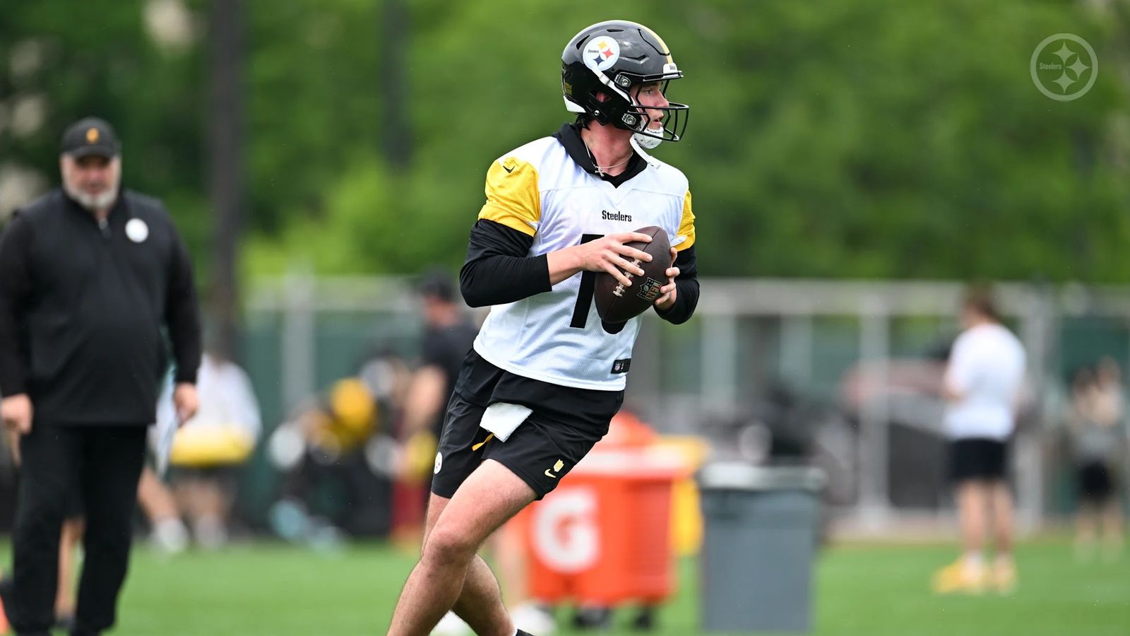 Steelers' Drew Allar Finally Agreed To Terms On Rookie Contract (Steelers News). Photo by Jordan Perez / Pittsburgh Steelers