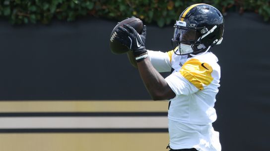 Steelers' Aaron Rodgers Gives Straightforward Message To Rookie WR Germie Bernard (Steelers News)