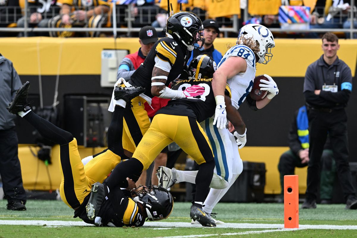 Steelers' Daylen Everette, Jaquan Brisker, Robert Spears-Jennings Steelers' Daylen Everette, Jaquan Brisker, Robert Spears-Jennings