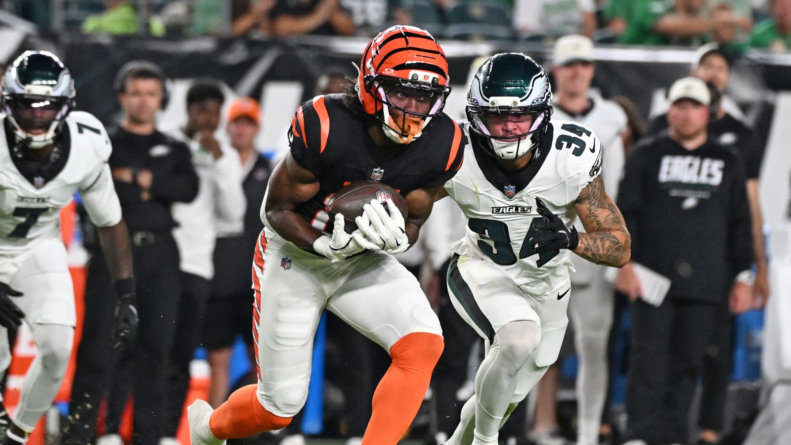 Waiver Wire: Steelers Can Add 2 Valuable Young Players To Positions Of Need Now (Steelers News). Photo by Eric Hartline / Imagn Images