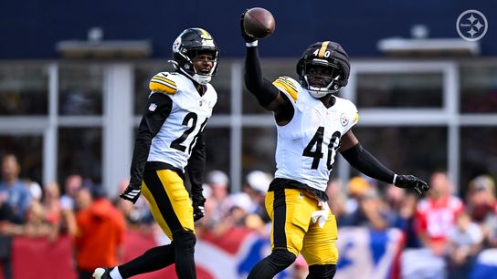 Steelers safety Jabrill Peppers celebrates after recovering a fumble vs the New England Patriots