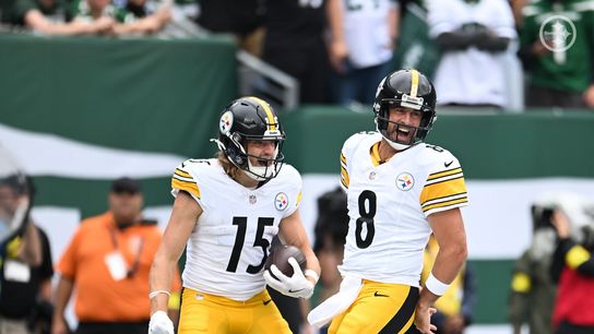Ben Skowronek and Aaron Rodgers celebrate following a touchdown pass against the New York Jets. Ben Skowronek and Aaron Rodgers celebrate following a touchdown pass against the New York Jets.