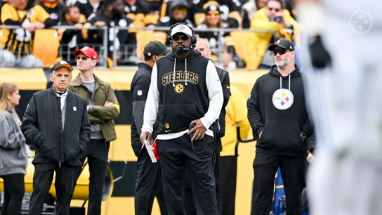 Mike Tomlin on the sideline during the Steelers' 27-20 win over the Indianapolis Colts in Week 9 of the 2025 NFL Season.