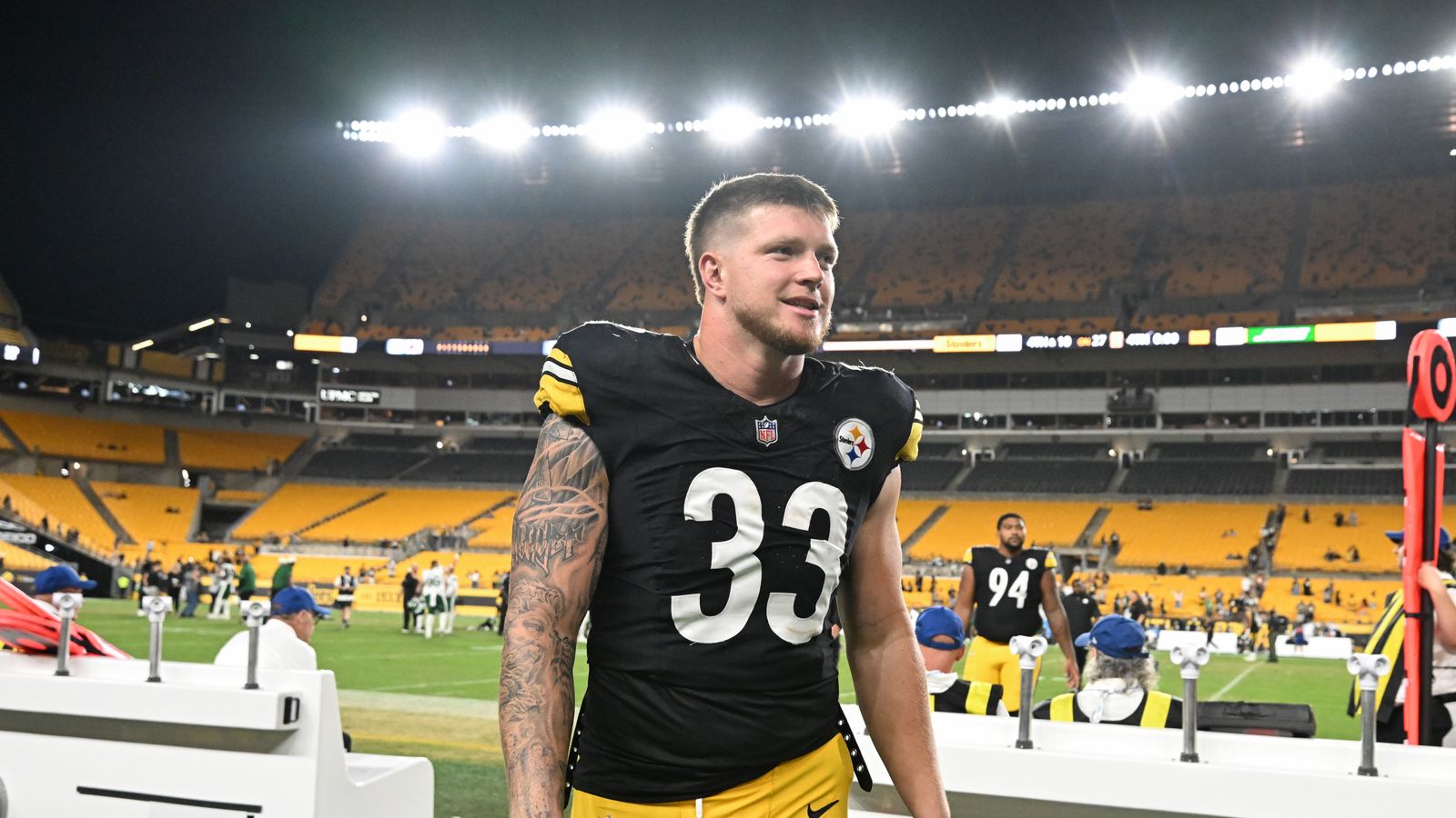 Steelers' Jack Sawyer Gets Powerful Green Light Inside Loaded Edge Room (Steelers News). Photo by Barry Reeger / Imagn Images