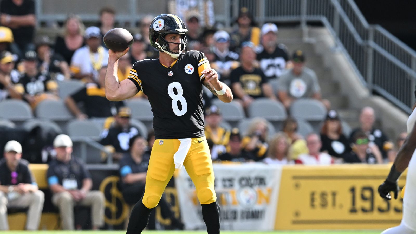 Steelers' Aaron Rodgers Gets Powerful Backing After Misleading Week 1 Numbers (Steelers News). Photo by Barry Reeger / Imagn Images